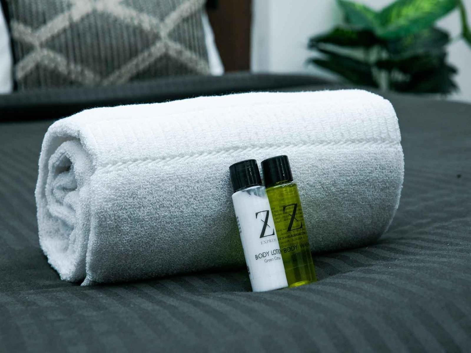 Hotel Z Express Enzyme Bengaluru Zewnętrze zdjęcie